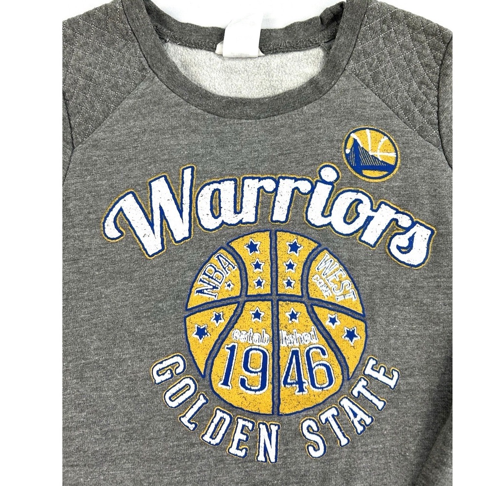 NBA Golden State Warriors Gray Quilted Shoulder Graphic Sweatshirt Womens Small